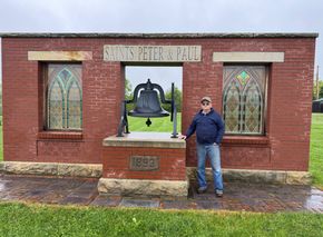Hamilton at monument for web