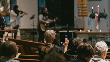 Worship Evenings Bring Eucharistic Fervor